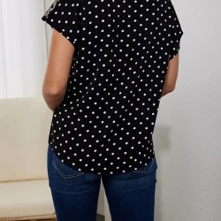 Kadın Kısa Kollu V Yaka Dantel Detay Puantiyeli Krep Bluz, 15196