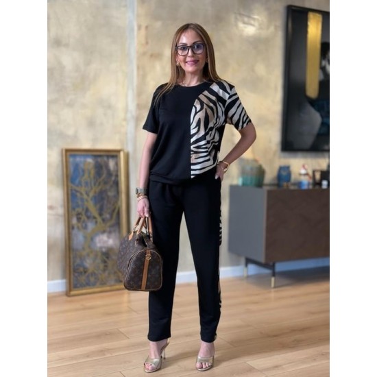 Kadın Kısa Kollu Bisiklet Yaka Zebra Desen Bluz Ve Pantolon Ikili Takım , 23967 Kadın Kısa Kollu Bisiklet Yaka Zebra Desen Bluz Ve Pantolon Ikili Takım , 23967