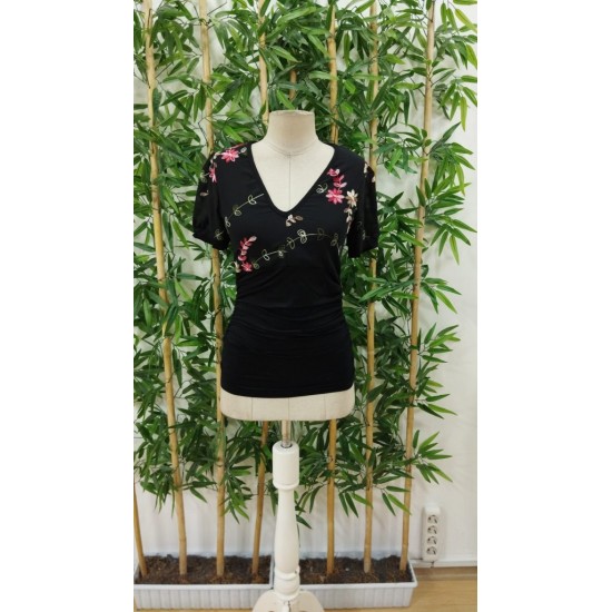 Women' S Short Sleeve Floral Embroidery V-neck Viscose Blouse , 24340 Women' S Short Sleeve Floral Embroidery V-neck Viscose Blouse , 24340