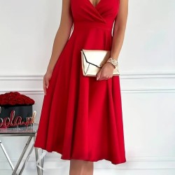 Kadın Ithal Krep Kumaş Kruvaze Yaka Eteği Kloş Kolsuz Mini Elbise, 24737 Kadın Ithal Krep Kumaş Kruvaze Yaka Eteği Kloş Kolsuz Mini Elbise, 24737