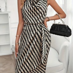 Kadın Sıfır Kollu Degaje Yaka önden çapraz Detay Saten Midi Elbise , 25330 Kadın Sıfır Kollu Degaje Yaka önden çapraz Detay Saten Midi Elbise , 25330