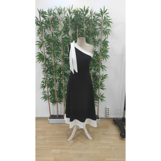 Kadın Tek Omuzu Açık Omuzlardan Kurdela Detaylı çift Renkli Ithal Krep Elbise , 26416 Kadın Tek Omuzu Açık Omuzlardan Kurdela Detaylı çift Renkli Ithal Krep Elbise , 26416