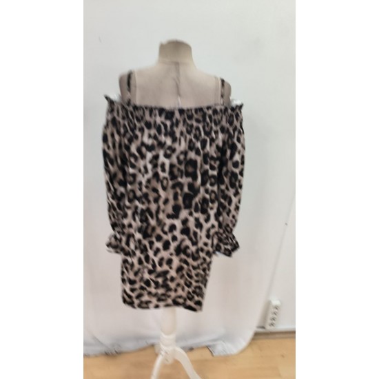 Kadın Ip Askılı Omuzlardan Açık Leopar Desenli Asimetrik Kesim Süprem Bluz , 27139 Kadın Ip Askılı Omuzlardan Açık Leopar Desenli Asimetrik Kesim Süprem Bluz , 27139