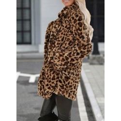 Kadın Uzun Kollu Yakalı Cepli Kısa Peluş Leopar Kaban, 28227 Kadın Uzun Kollu Yakalı Cepli Kısa Peluş Leopar Kaban, 28227