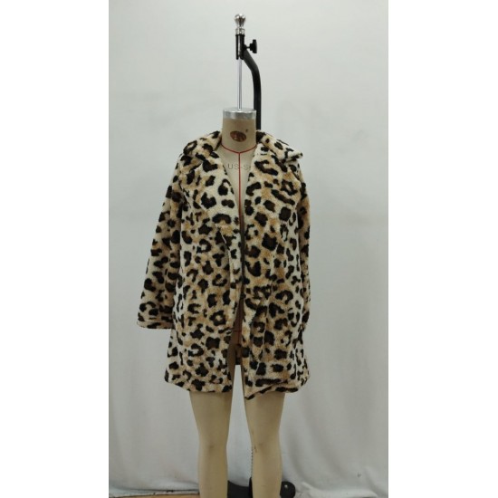 Kadın Uzun Kollu Yakalı Cepli Kısa Peluş Leopar Kaban, 28227 Kadın Uzun Kollu Yakalı Cepli Kısa Peluş Leopar Kaban, 28227