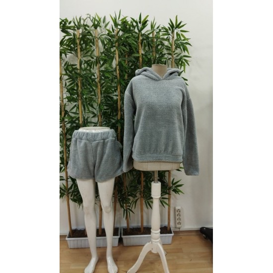 Kadın Uzun Kollu Kapşonlu Peluş Bluz Ve Kısa Short Ikili Takım , 28294 Kadın Uzun Kollu Kapşonlu Peluş Bluz Ve Kısa Short Ikili Takım , 28294