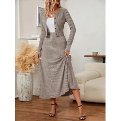 Kadın Uzun Kollu önden Düğmeli Bluz Ve Yüksek Bel A Kesim Uzun Etek şardonlu Kaşkorse Ikili Takım , 28604 Kadın Uzun Kollu önden Düğmeli Bluz Ve Yüksek Bel A Kesim Uzun Etek şardonlu Kaşkorse Ikili Takım , 28604