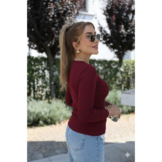 Kadın Uzun Kollu Kruvaze Yakalı Toka Detaylı Viskon Bluz , 28696 Kadın Uzun Kollu Kruvaze Yakalı Toka Detaylı Viskon Bluz , 28696