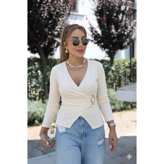 Kadın Uzun Kollu Kruvaze Yakalı Toka Detaylı Viskon Bluz , 28695 Kadın Uzun Kollu Kruvaze Yakalı Toka Detaylı Viskon Bluz , 28695