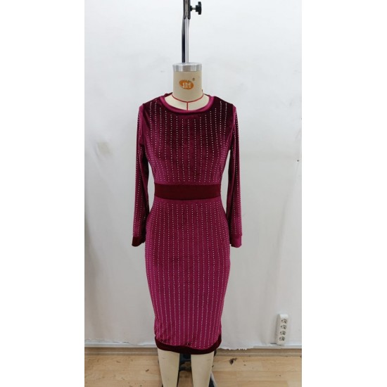 Kadın Uzun Kollu Bisiklet Yaka Taşlı Midi Kadife Elbise , 28706 Kadın Uzun Kollu Bisiklet Yaka Taşlı Midi Kadife Elbise , 28706