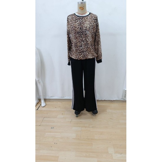 Kadın Uzun Kollu Bisiklet Yaka Leopar Desenli Iki Iplik Bluz Ve Viskon Iki Iplik Pantolon Ikili Takım , 28738 Kadın Uzun Kollu Bisiklet Yaka Leopar Desenli Iki Iplik Bluz Ve Viskon Iki Iplik Pantolon Ikili Takım , 28738