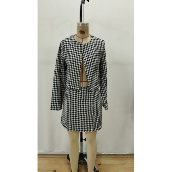 Kadın Uzun Kollu önü Açık Dokuma Ceket Ve Mini Etek Ikili Takım , 28760 Kadın Uzun Kollu önü Açık Dokuma Ceket Ve Mini Etek Ikili Takım , 28760