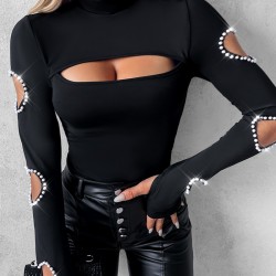 Kadın Uzun Kollu Yarı Balıkçı Yaka Pencere Detaylı Kolları Kalp Desen Taşlı Viskon Bluz , 28835 Kadın Uzun Kollu Yarı Balıkçı Yaka Pencere Detaylı Kolları Kalp Desen Taşlı Viskon Bluz , 28835