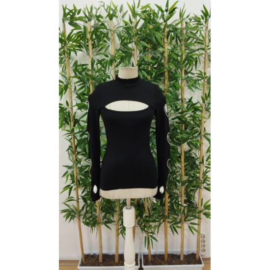 Kadın Uzun Kollu Yarı Balıkçı Yaka Pencere Detaylı Kolları Kalp Desen Taşlı Viskon Bluz , 28835 Kadın Uzun Kollu Yarı Balıkçı Yaka Pencere Detaylı Kolları Kalp Desen Taşlı Viskon Bluz , 28835