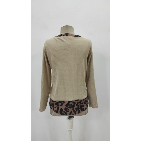 Kadın Uzun Kollu Yakadan Düğmeli Leopar Detaylı Kaşkorse Bluz , 29109 Kadın Uzun Kollu Yakadan Düğmeli Leopar Detaylı Kaşkorse Bluz , 29109