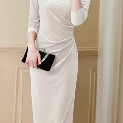 Kadın Uzun Kollu Kruvaze Yakalı Yandan Büzgülü önden çapraz Detaylı Midi Kadife Elbise , 29118