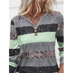 Kadın Uzun Kollu Yakadan Düğmeli çizgili Desenli Süprem Bluz , 29345 Kadın Uzun Kollu Yakadan Düğmeli çizgili Desenli Süprem Bluz , 29345