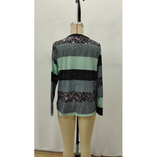 Kadın Uzun Kollu Yakadan Düğmeli çizgili Desenli Süprem Bluz , 29345 Kadın Uzun Kollu Yakadan Düğmeli çizgili Desenli Süprem Bluz , 29345