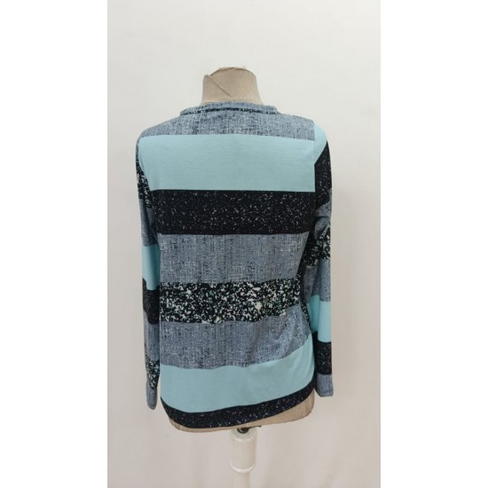 Kadın Uzun Kollu Yakadan Düğmeli çizgili Desenli Süprem Bluz , 29344 Kadın Uzun Kollu Yakadan Düğmeli çizgili Desenli Süprem Bluz , 29344