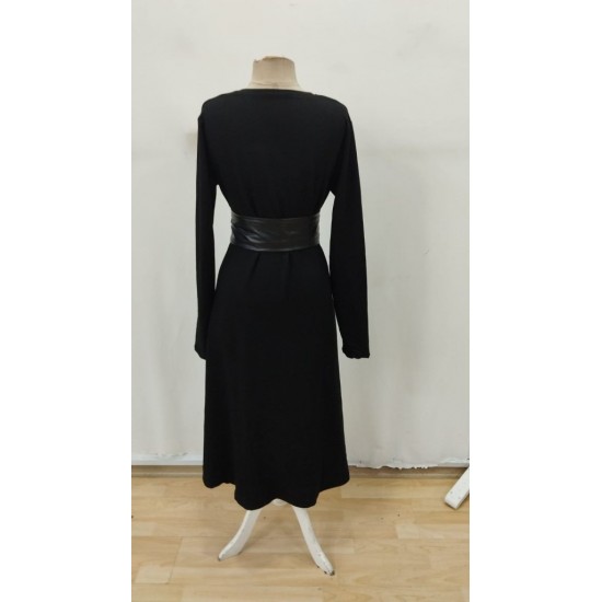 Kadın Uzun Kollu Yakalı Belden Deri Detaylı Kuşaklı Yırtmaçlı Midi Viskon Iki Iplik Elbise , 29358 Kadın Uzun Kollu Yakalı Belden Deri Detaylı Kuşaklı Yırtmaçlı Midi Viskon Iki Iplik Elbise , 29358