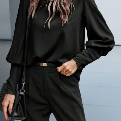 Kadın Uzun Kollu Yuvarlak Yakalı Düğmeli Ithal Krep Bluz, 29572 Kadın Uzun Kollu Yuvarlak Yakalı Düğmeli Ithal Krep Bluz, 29572