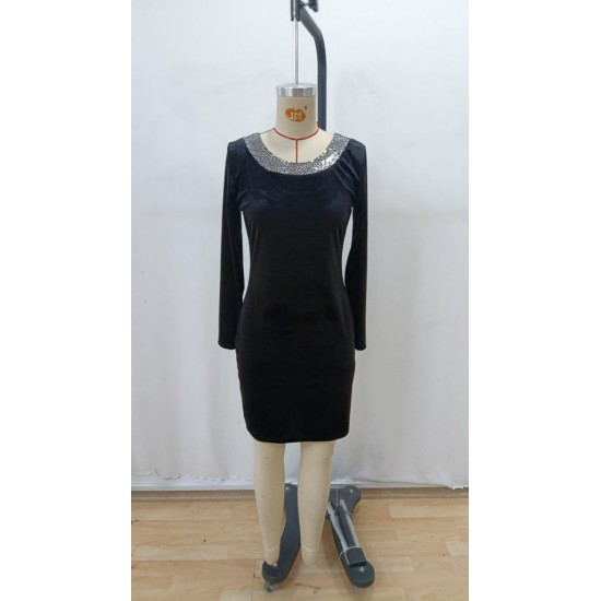 Kadın Uzun Kollu Yuvarlak Pulpayet Yaka Ve Sırt Detaylı Mini Kadife Elbise , 29592 Kadın Uzun Kollu Yuvarlak Pulpayet Yaka Ve Sırt Detaylı Mini Kadife Elbise , 29592