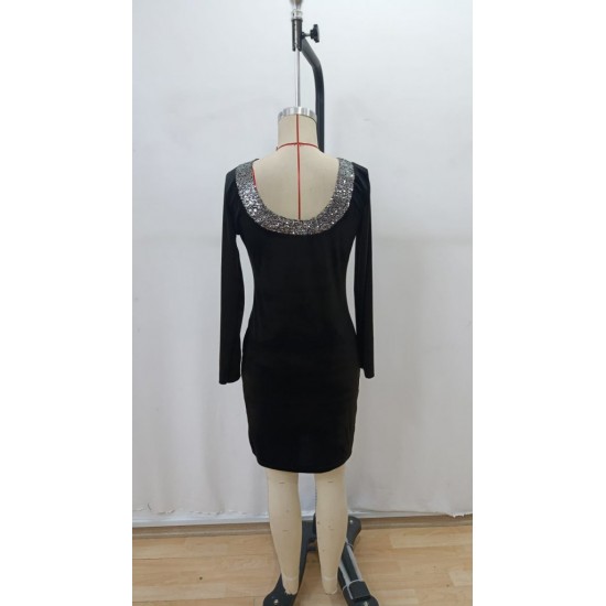 Kadın Uzun Kollu Yuvarlak Pulpayet Yaka Ve Sırt Detaylı Mini Kadife Elbise , 29592 Kadın Uzun Kollu Yuvarlak Pulpayet Yaka Ve Sırt Detaylı Mini Kadife Elbise , 29592