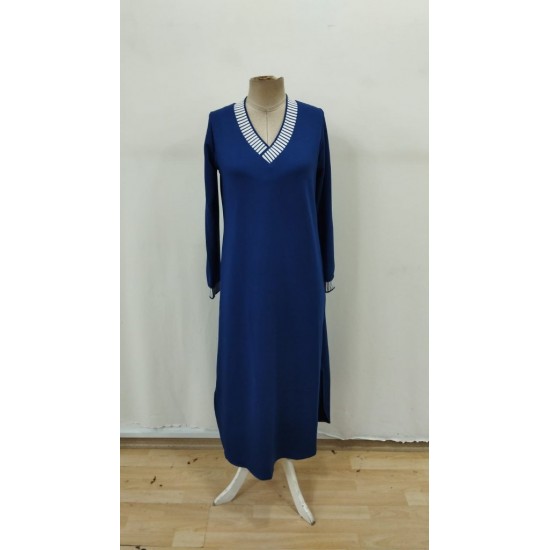 Kadın Uzun Kollu V Yakalı Yanlardan Yırtmaçlı Uzun Viskon Iki Iplik Elbise , 29667