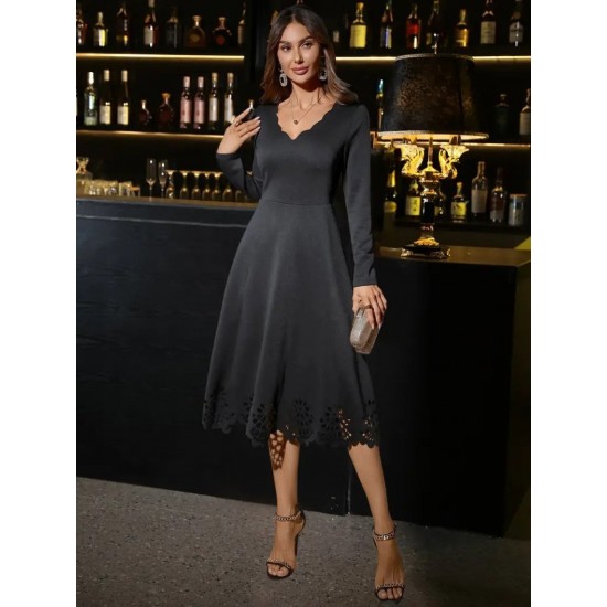 Kadın Uzun Kollu V Yakalı Lazer Kesim Detaylı Midi Ithal Krep Elbise , 29717 Kadın Uzun Kollu V Yakalı Lazer Kesim Detaylı Midi Ithal Krep Elbise , 29717