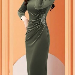 Kadın Uzun Kollu Bot Yaka Yanı Taş Detaylı Midi Kadife Elbise , 29787