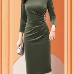 Kadın Uzun Kollu Bot Yaka Yanı Taş Detaylı Midi Kadife Elbise , 29787 Kadın Uzun Kollu Bot Yaka Yanı Taş Detaylı Midi Kadife Elbise , 29787