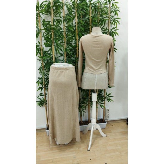 Kadın Uzun Kollu önden Düğmeli Bluz Ve Yüksek Bel A Kesim Uzun Etek şardonlu Kaşkorse Ikili Takım , 29767 Kadın Uzun Kollu önden Düğmeli Bluz Ve Yüksek Bel A Kesim Uzun Etek şardonlu Kaşkorse Ikili Takım , 29767