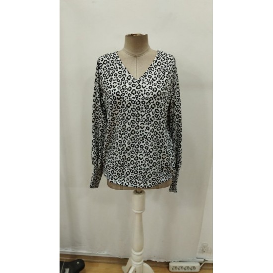 Kadın Uzun Kollu V Yaka Kollar Gipe Detaylı Leopar Desenli Süprem Bluz , 29915