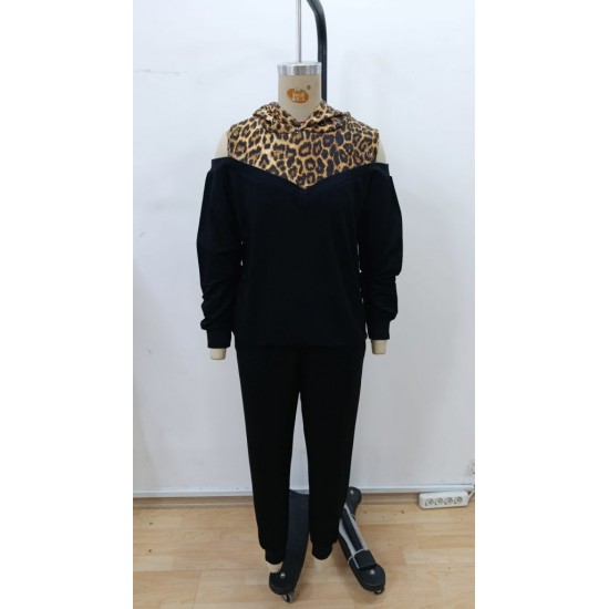 Kadın Uzun Kollu Omuzlardan Açık Leopar Desenli Kapşonlu Viskon Iki Iplik Bluz Ve Pantolon Ikili Takım , 30096 Kadın Uzun Kollu Omuzlardan Açık Leopar Desenli Kapşonlu Viskon Iki Iplik Bluz Ve Pantolon Ikili Takım , 30096