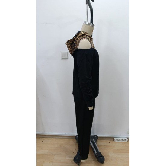 Kadın Uzun Kollu Omuzlardan Açık Leopar Desenli Kapşonlu Viskon Iki Iplik Bluz Ve Pantolon Ikili Takım , 30096 Kadın Uzun Kollu Omuzlardan Açık Leopar Desenli Kapşonlu Viskon Iki Iplik Bluz Ve Pantolon Ikili Takım , 30096