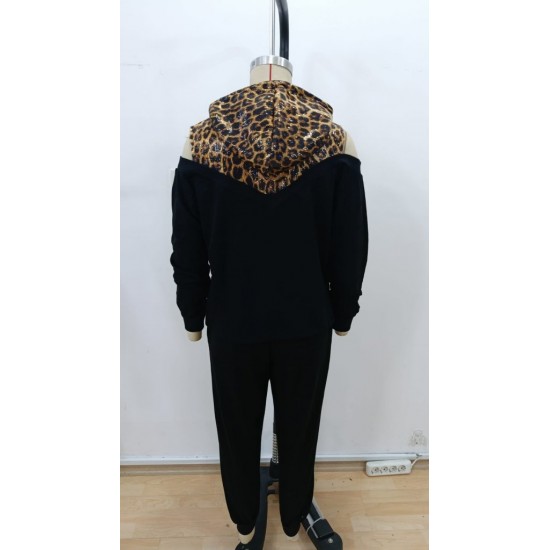 Kadın Uzun Kollu Omuzlardan Açık Leopar Desenli Kapşonlu Viskon Iki Iplik Bluz Ve Pantolon Ikili Takım , 30096 Kadın Uzun Kollu Omuzlardan Açık Leopar Desenli Kapşonlu Viskon Iki Iplik Bluz Ve Pantolon Ikili Takım , 30096