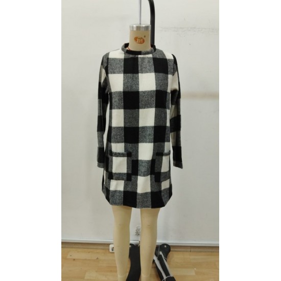 Kadın Uzun Kollu Yarı Balıkçı Yakalı Cep Detaylı Ekoseli Dokuma Tunik , 30117 Kadın Uzun Kollu Yarı Balıkçı Yakalı Cep Detaylı Ekoseli Dokuma Tunik , 30117