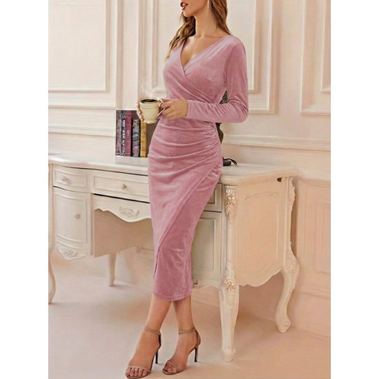 Kadın Uzun Kollu Kruvaze Yaka Belden Büzgü Detay Midi Kadife Elbise, 30564