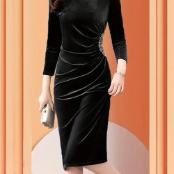 Kadın Uzun Kollu Bot Yaka Yanı Taş Detaylı Midi Kadife Elbise , 29783