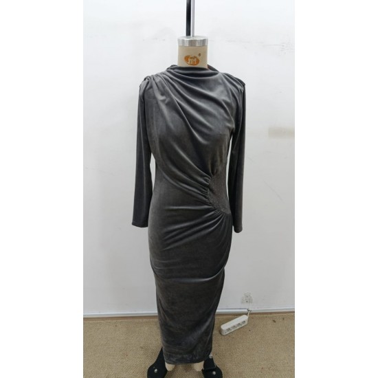 Kadı Uzun Kollu Omuzdan Büzgülü Yandan Taş Detaylı Uzun Kadife Elbise , 30619