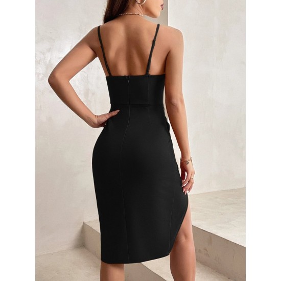 Kadın Ip Askılı Kare Yakalı önden Asimetrik Detaylı Mini Janjan Krep Elbise , 30625 Kadın Ip Askılı Kare Yakalı önden Asimetrik Detaylı Mini Janjan Krep Elbise , 30625