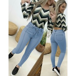 Kadın Yüksek Bel Belden Kuşaklı Yırtık Detaylı Kot Pantolon , 30751