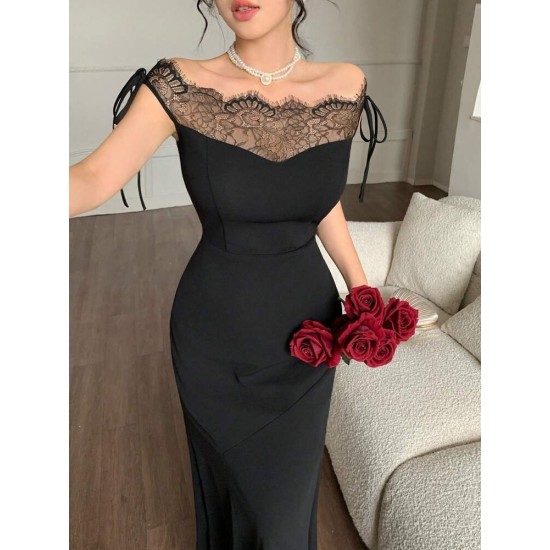 Kadın Göğüs Ve Yakası Dantel Detaylı Kayık Yaka Görünümlü Uzun Ithal Krep Elbise , 30968