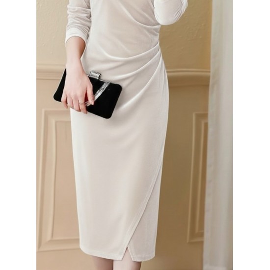 Kadın Uzun Kollu Kruvaze Yakalı Yandan Büzgülü önden çapraz Detaylı Midi Kadife Elbise , 31111