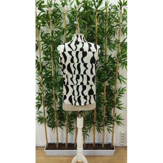 Kadın Kolsuz Balıkçı Yaka Desenli Süprem Bluz, 31141