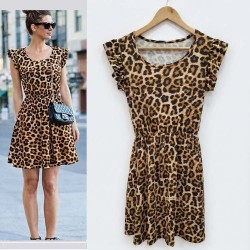 Kadın Kısa Fırfır Kollu Yakası Açık Leopar Desenli Kısa Kiloş Süprem Elbise, 31154