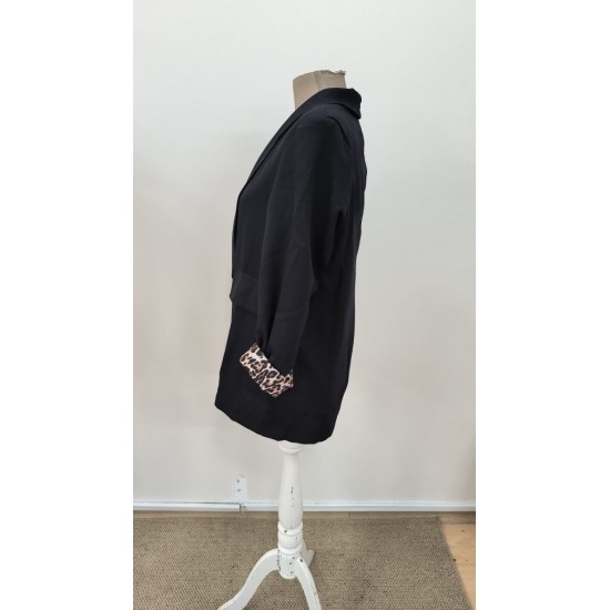 Kadın Uzun Kollu Yakalı önü Açık Leopar Desen Detaylı Astarlı Atlas Ceket, 31162