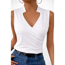 Kadın Kolsuz Hakim Yakalı Kalp Yaka Detaylı Sandy Bluz , 31373