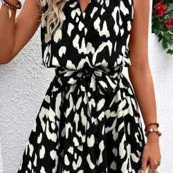 Kadın Askılı Kruvaze Yakalı Belden Kuşaklı Desenli Kısa Elbise , 31777 Kadın Askılı Kruvaze Yakalı Belden Kuşaklı Desenli Kısa Elbise , 31777