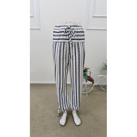 Kadın Yüksek Bel Desenli Paçadan Bağlamalı Yanları Yırtmaçlı Süprem Pantolon , 32052 Kadın Yüksek Bel Desenli Paçadan Bağlamalı Yanları Yırtmaçlı Süprem Pantolon , 32052